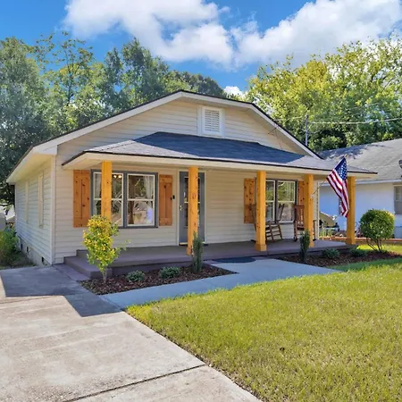 Close To Downtown & Fort Bragg- The Precious Pearl